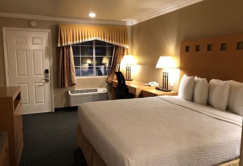 غرفة قياسية, Lake Point Lodge