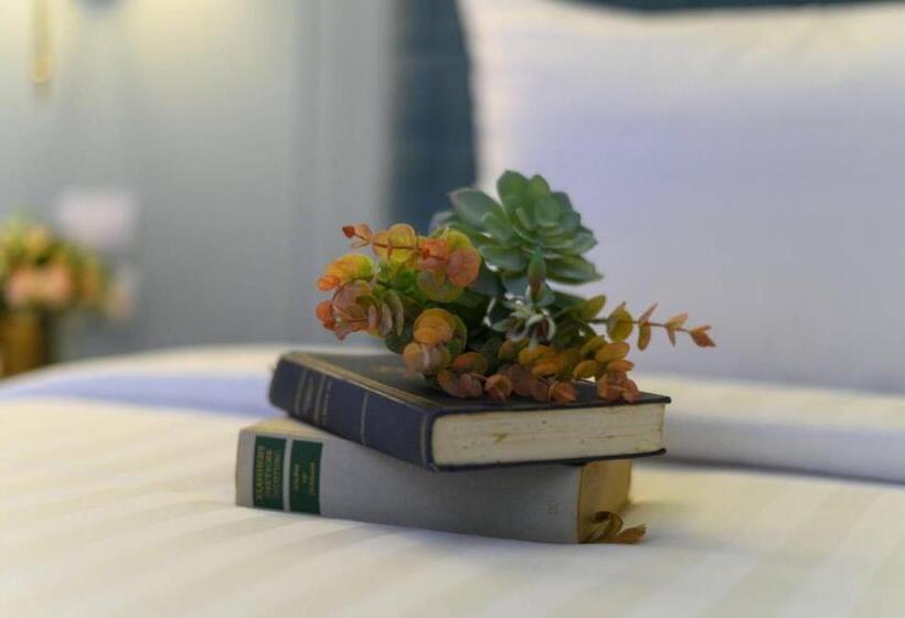 اتاق سوپریور با تخت بزرگ, The Mulberry Bangkok Khaosan Road