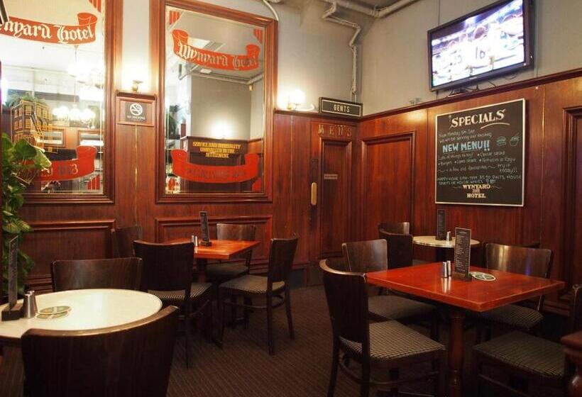 اتاق استاندارد با سرویس بهداشتی مشترک, Wynyard