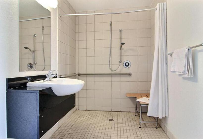 غرفة قياسية لذوى الاحتياجات الخاصة, Motel 6 Farmington, Nm