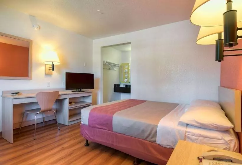 デラックスルーム, Motel 6san Dimas, Ca  Los Angeles