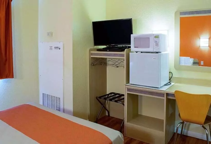 スタンダードルーム, Motel 6 Seymour, In   North