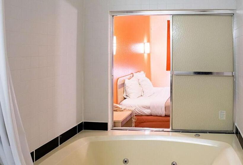 غرفة قياسية رباعية, Motel 6 Seymour, In   North