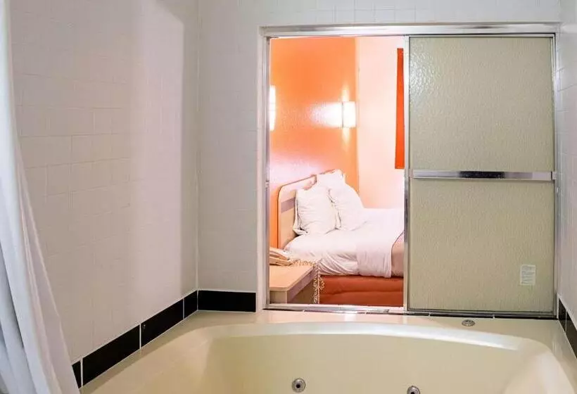 スタンダード４人部屋, Motel 6 Seymour, In   North