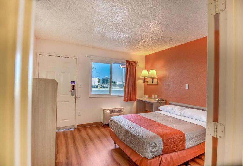 스탠다드 룸, Motel 6stockton, Ca  Charter Way West
