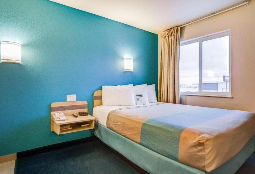 Standard-invahuone, Days Inn By Wyndham Stony Plain