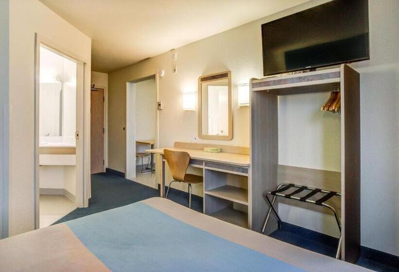 Номер Стандарт Адаптированный для Инвалидов, Days Inn By Wyndham Stony Plain