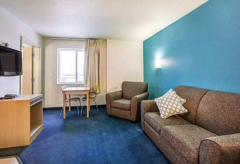 スイート, Days Inn By Wyndham Stony Plain