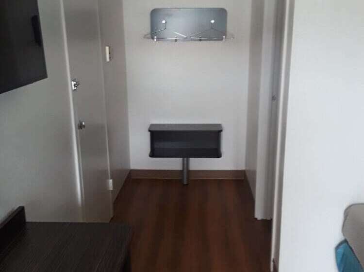 غرفه قياسيه سريرين مزدوجين, Motel 6 Farmington, Nm