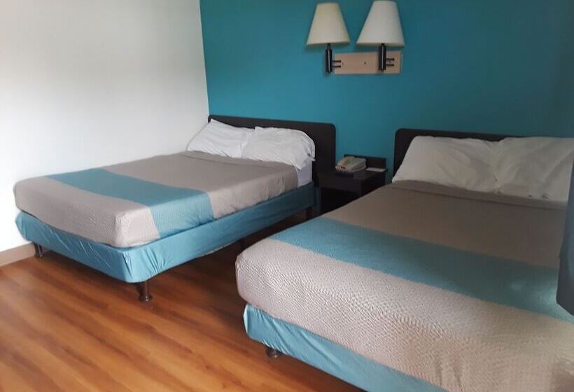 غرفه قياسيه سريرين مزدوجين, Motel 6 Farmington, Nm