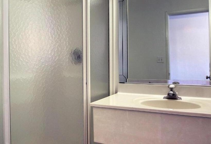 四人标准间, Motel 6normal, Il  Bloomington Area
