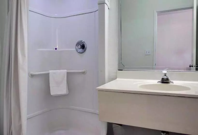身障者適用スタンダードルーム, Motel 6normal, Il  Bloomington Area