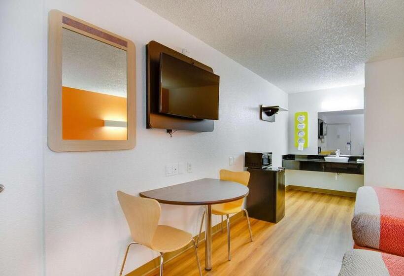 4인용 스탠다드 룸, Motel 6salina, Ks