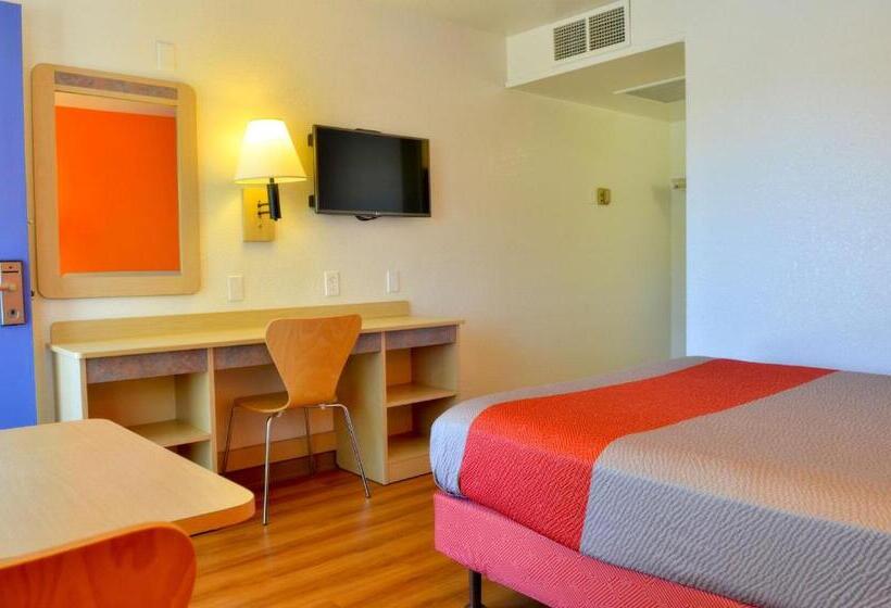 Номер Deluxe, Motel 6santa Nella, Ca Los Banos Interstate 5