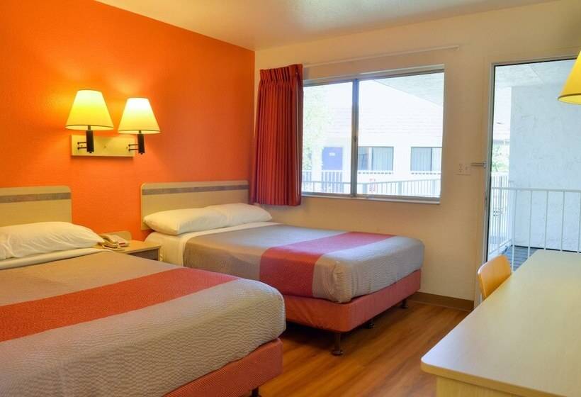 Номер Deluxe, Motel 6santa Nella, Ca Los Banos Interstate 5
