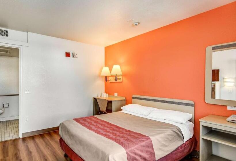 デラックスルーム, Park Inn By Radisson, Tracy