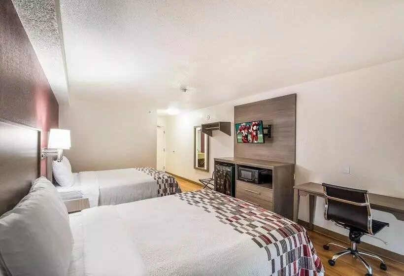 ２ダブルベッドのスタンダードルーム, Red Roof Inn Rochester – Airport
