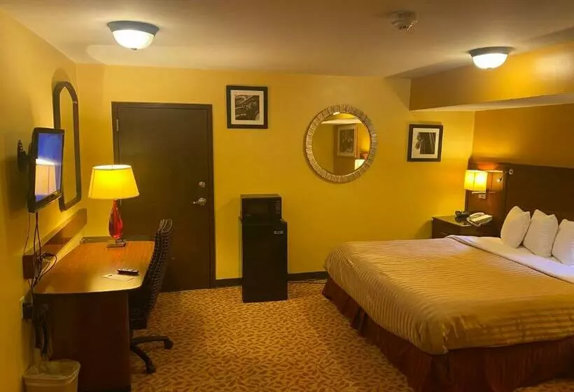 キングサイズベッドのスタンダードルーム, Regal Inn Coffeyville