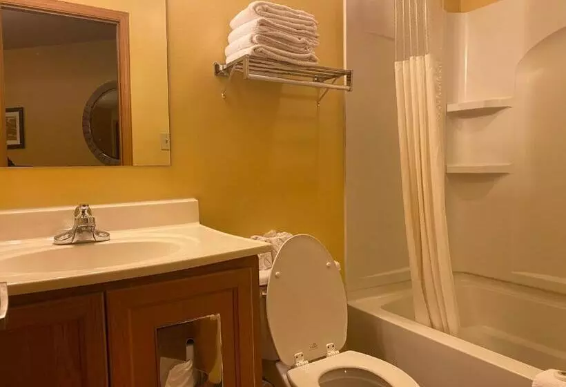 ２ダブルベッドのスタンダードルーム, Regal Inn Coffeyville