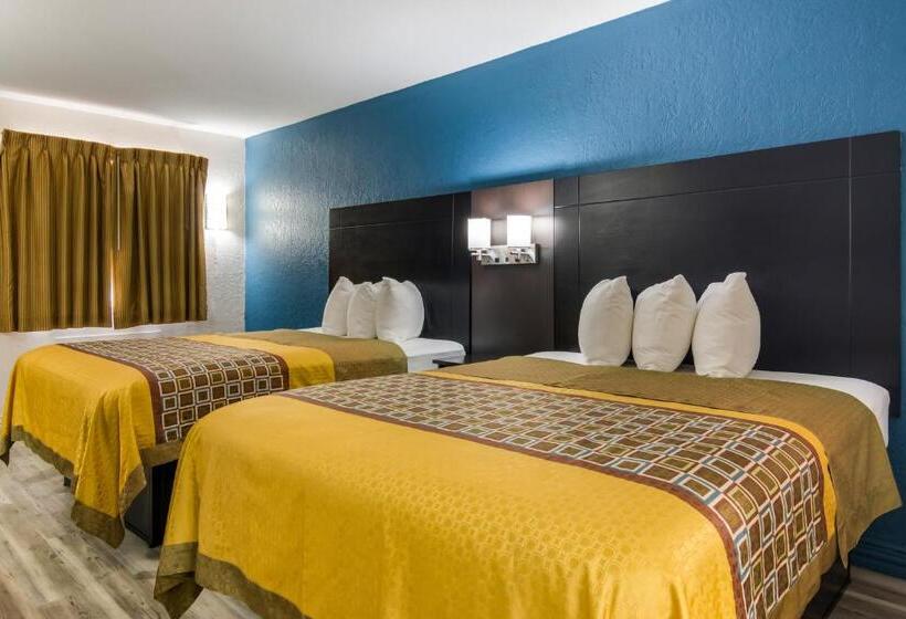 غرفة قياسية, Rodeway Inn Broken Bowhochatown