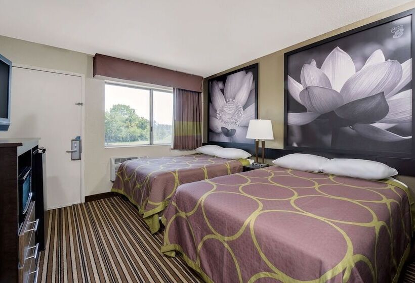 غرفه قياسيه سريرين مزدوجين, Super 8 By Wyndham Florence