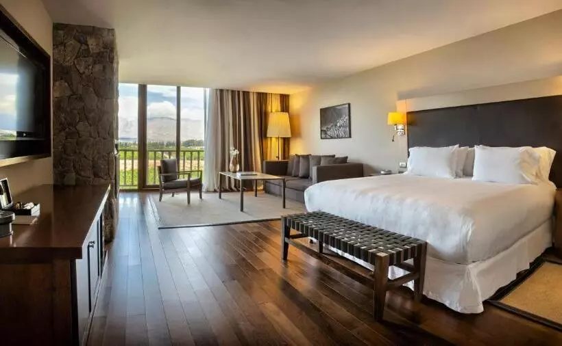 Suite, Grace Cafayate