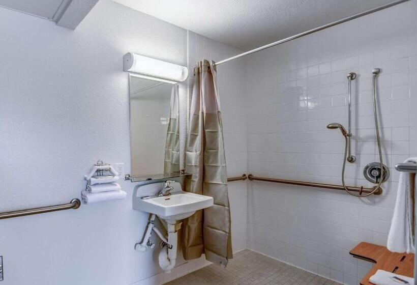 デラックスルーム, Park Inn By Radisson, Tracy