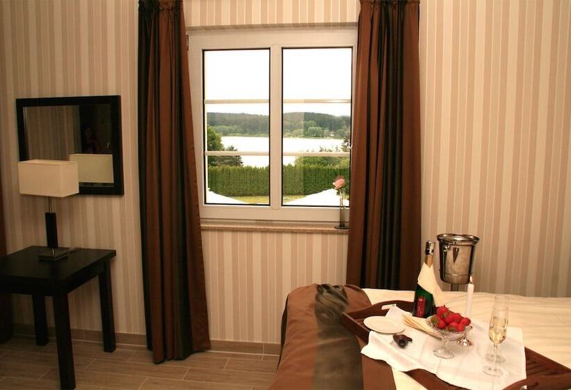 レイクビュースタンダードルーム, Waldhotel Marienheide