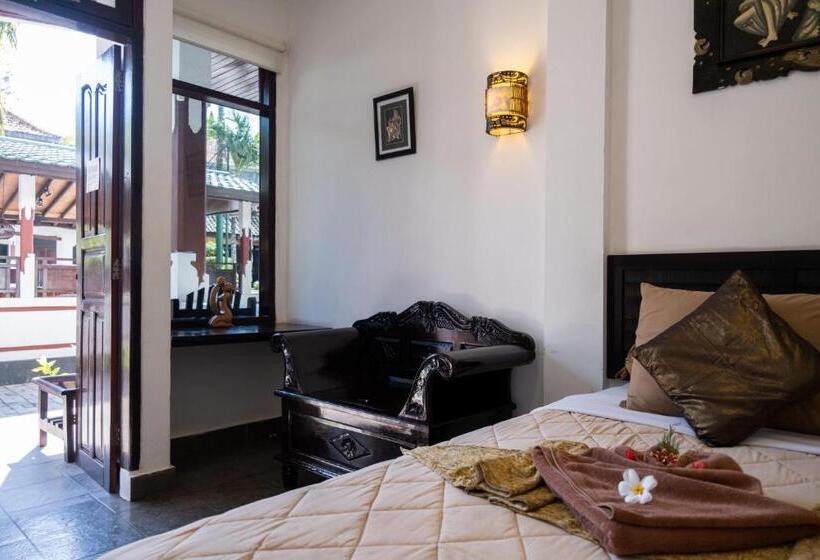 带露台的高档房间, Absolute Scuba Bali Dive Resort