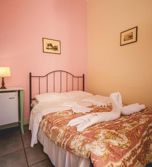 기본룸, Pension Acronafplia B&d