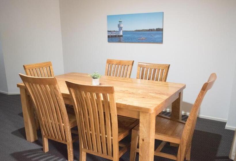 شقة 3 غرف, Beachside Holiday Apartments