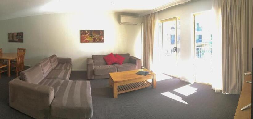 شقة غرفتين نوم مزودة بشُرفة, Beachside Holiday Apartments