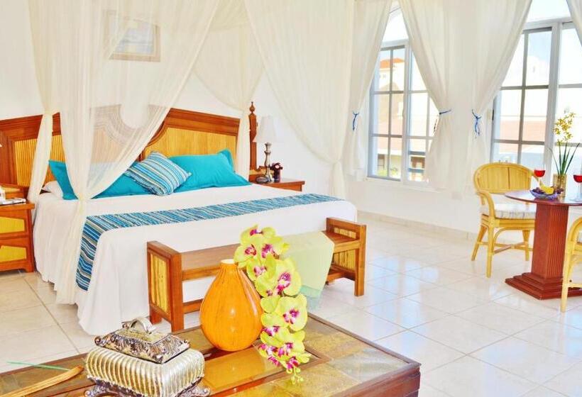 Master-sviitti näköalalla, Corales Suites