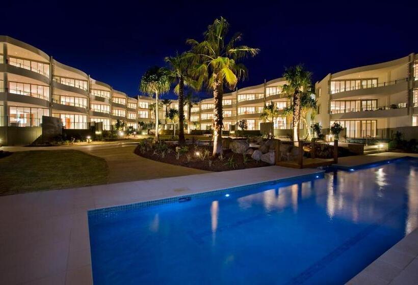 Апартаменты 3 Спальни, Cotton Beach Resort  Tweed Coast Holidays ®