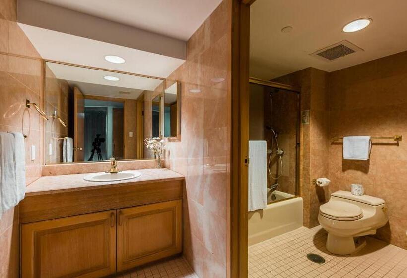 3 Sovrum Svit, Alupang Beach Tower