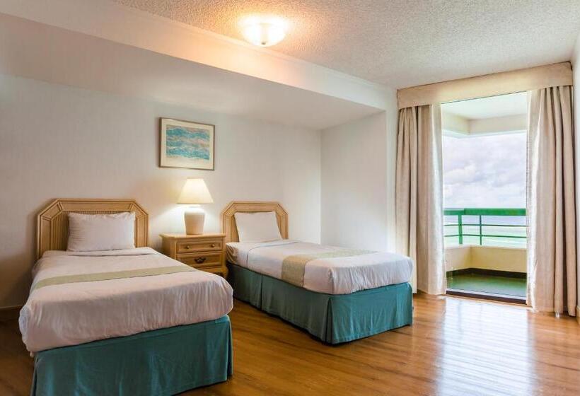 3 Sovrum Svit, Alupang Beach Tower