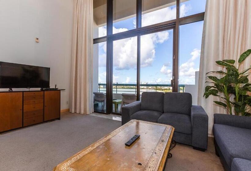 Penthouse med 3 sovrum, Alupang Beach Tower