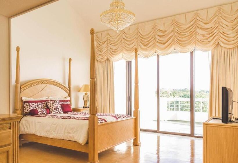 4 Sovrums Presidentsvit, Alupang Beach Tower