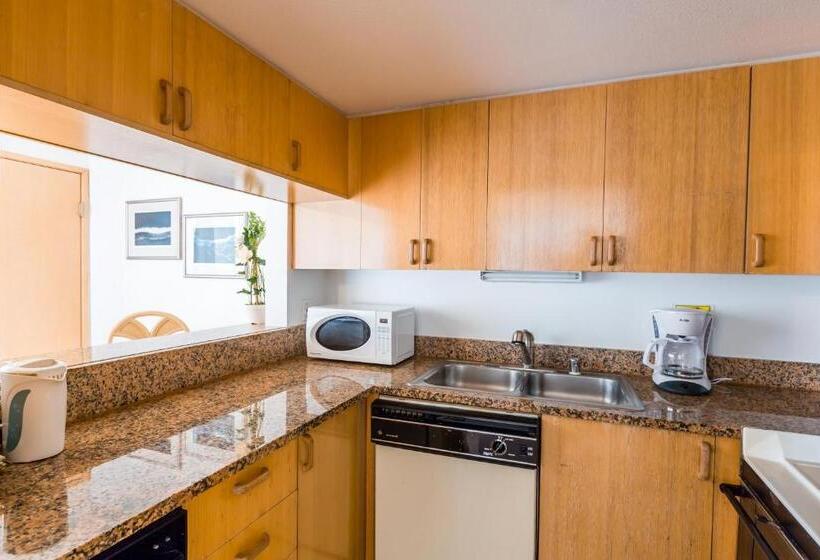 2 Sovrums Deluxe Lägenhet, Alupang Beach Tower