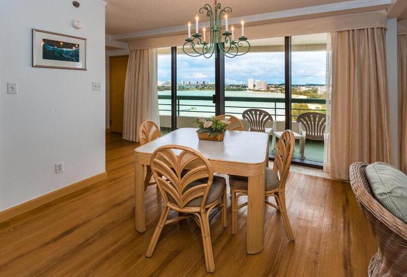 2 Sovrums Deluxe Lägenhet, Alupang Beach Tower