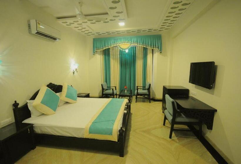 اتاق لوکس, Bhairavgarh Palace Udaipur