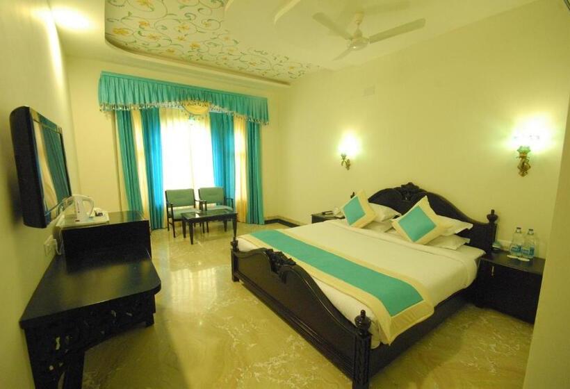 اتاق لوکس, Bhairavgarh Palace Udaipur