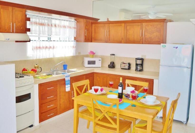 סוויטה עם נוף לים מהצד, 2 חדרי שינה, Corales Suites