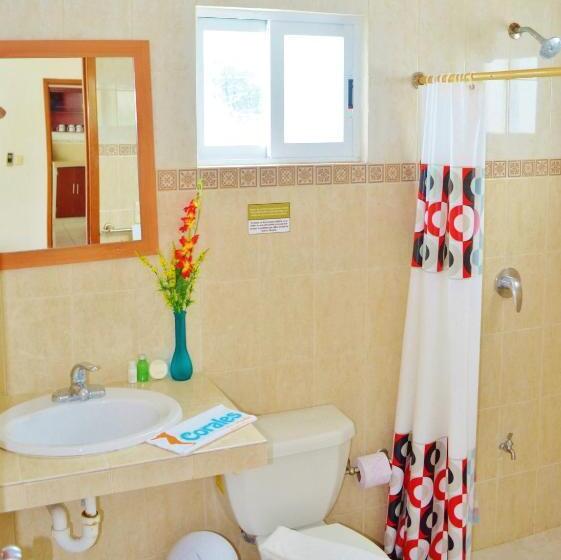 جناح بغرفتي نوم مع إطلالة جانبية على البحر, Corales Suites