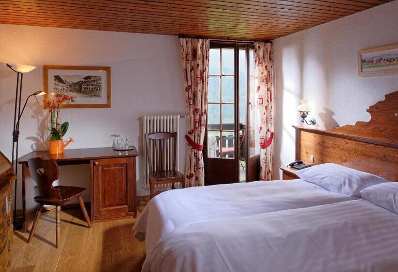 غرفة كمفورت مع بلكونة, De Gruyeres