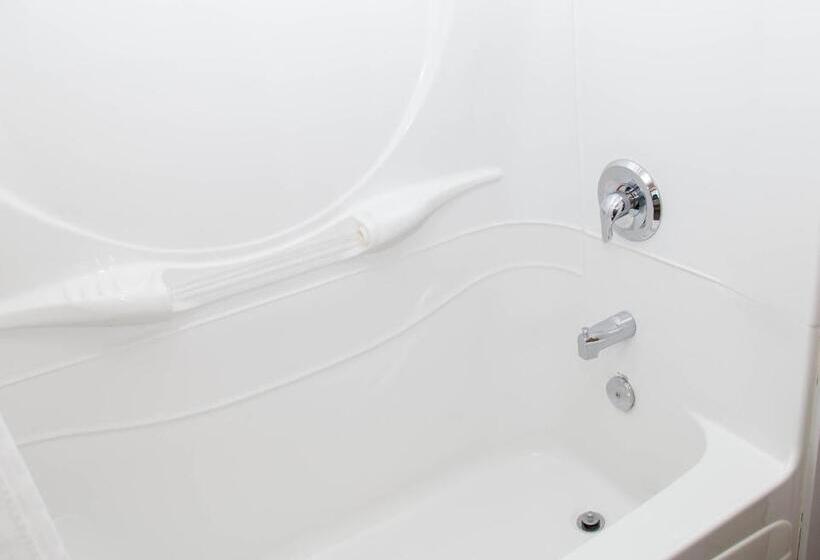 جناح سرير كينج, Hinton Lodge