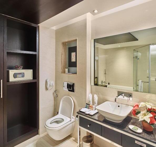 سوییت با چشم‌انداز باغ, Hycinth Hotels