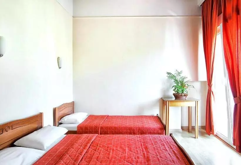 اتاق استاندارد سه نفره, Keletron Hotel   Bike And Motorcycle Friendly
