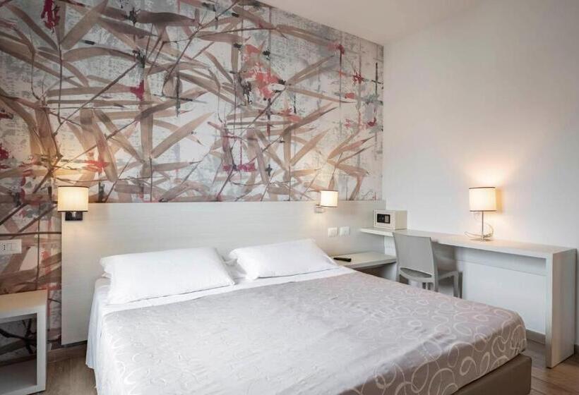 スタンダードルーム, La Pineta