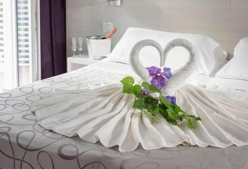 スタンダードトリプルルーム, La Pineta